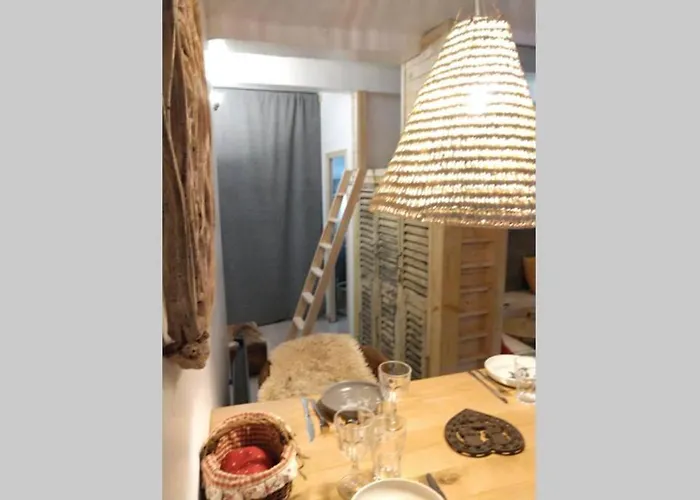 Chaleureux Petit Appartement De 4 Couchages